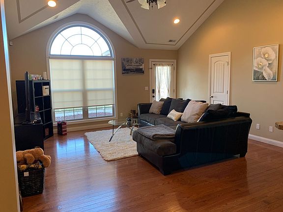 2nd image of 166 Twin Lakes Dr
