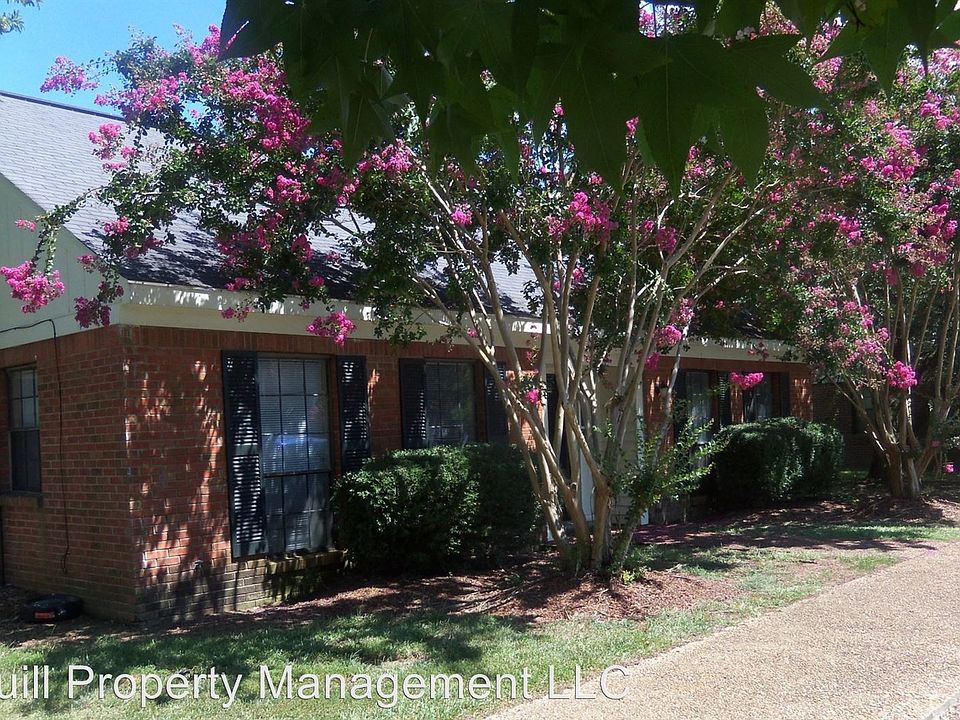 1st image of 127 Park Cir #A