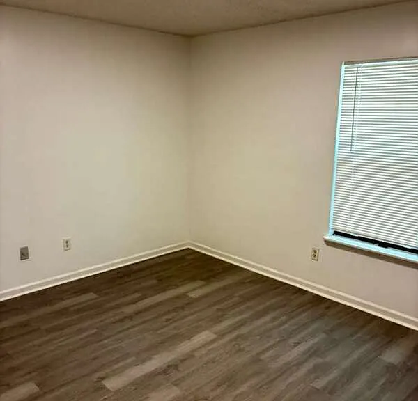 5640 Ansley St #103 — Photo 9