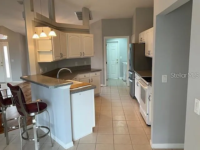 4921 NW 33rd Ln — Photo 8