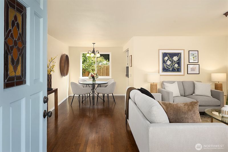 3rd image of 211 N 160th Street