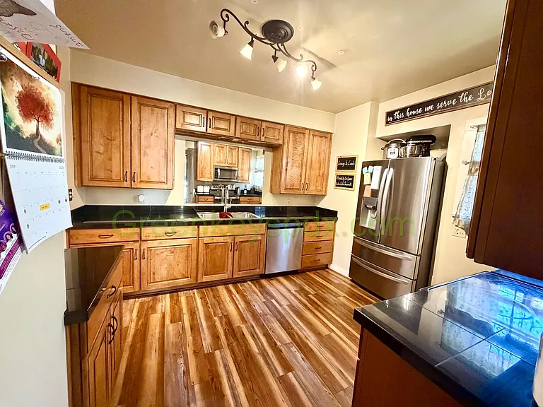 1021 N Jessup St — Photo 35