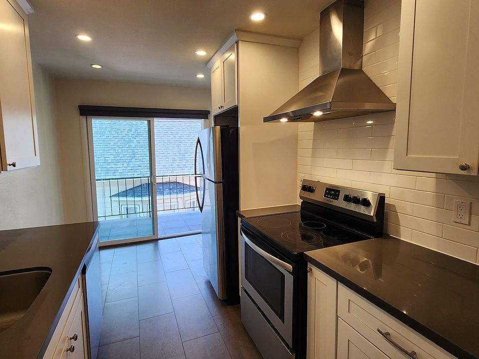1st image of 1140 E 22nd St APT 4