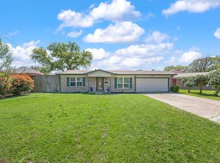 1624 River Oaks Dr, Irving, TX 75060
