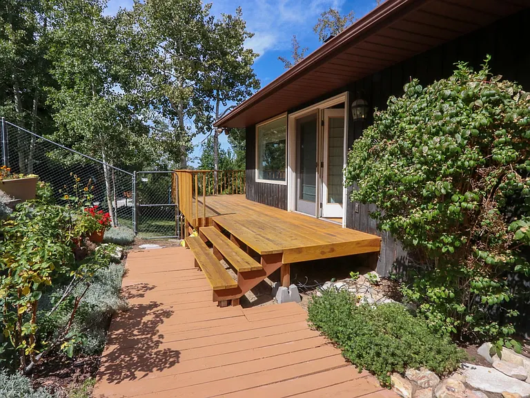10729 S Maple Hill Cir — Photo 23