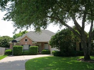 6330 Cool Water Dr, Sugar Land, TX 77479