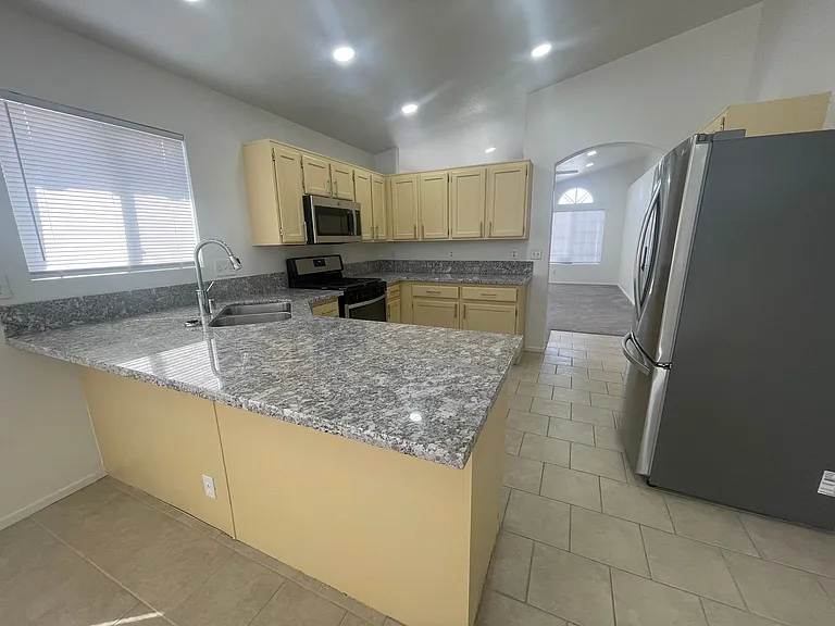 7117 Old Village Ave — Photo 5