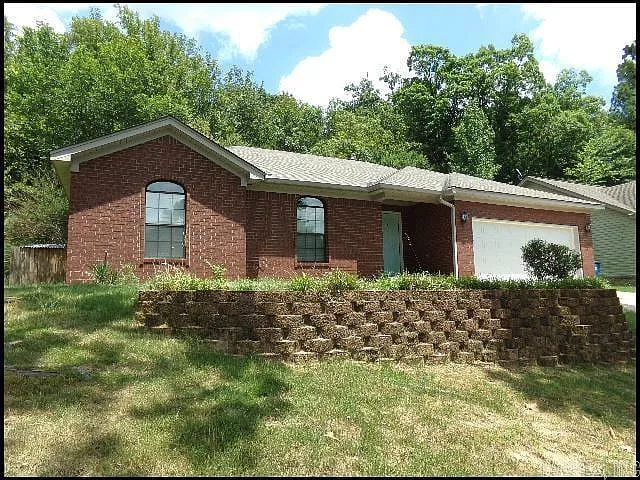 3704 Lakewood Valley Dr — Photo 1