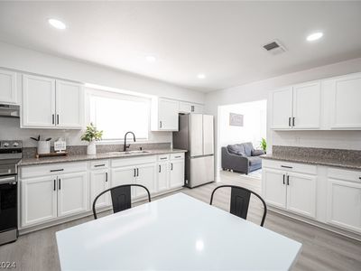 4269 Calimesa St, Sunrise manor town, NV, 89115