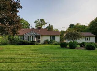 16009 Cavanaugh Lake Rd, Chelsea, MI 48118