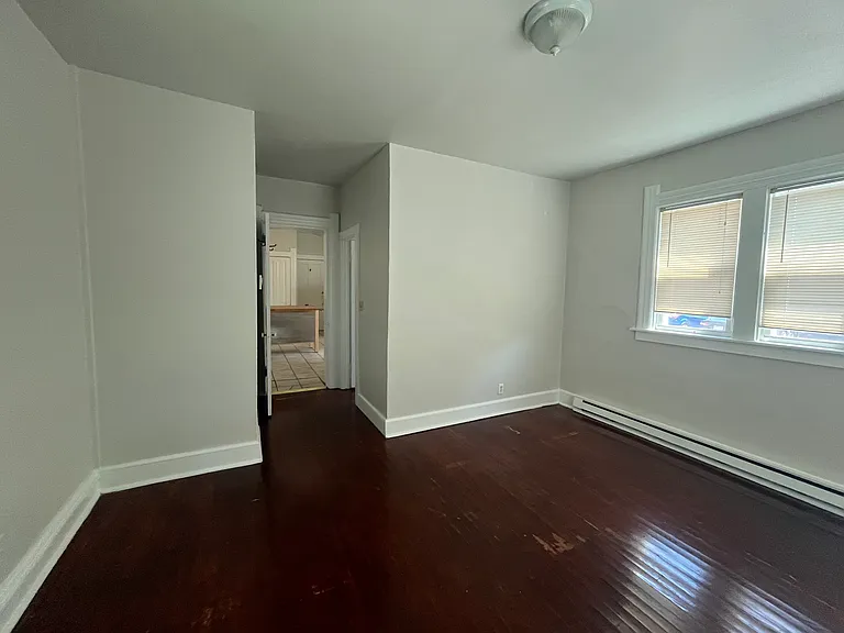 2033 N Cambridge Ave #2 — Photo 5
