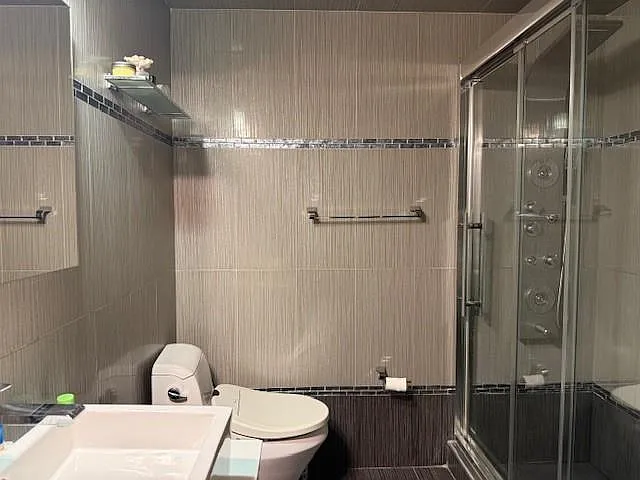 187 Bay 31st St #1 — Photo 5