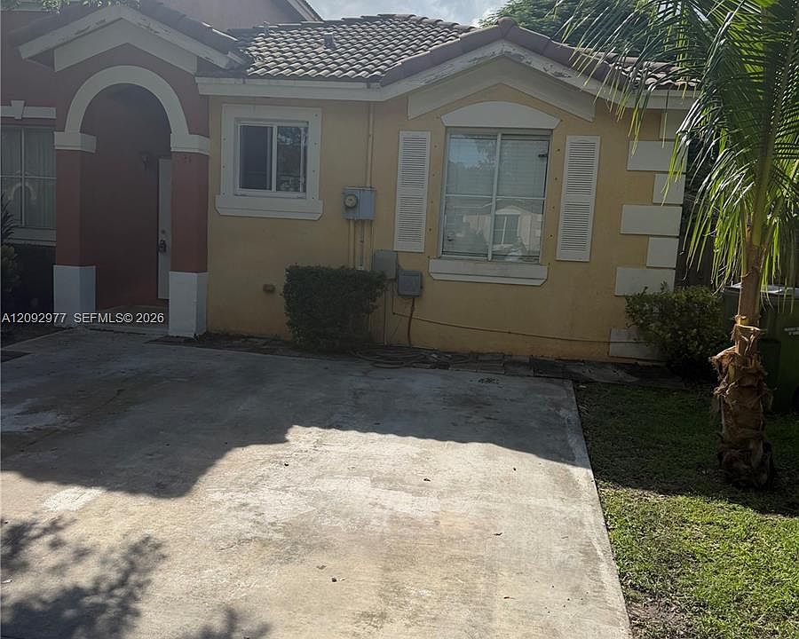 1st image of 124 SW 16th Ave