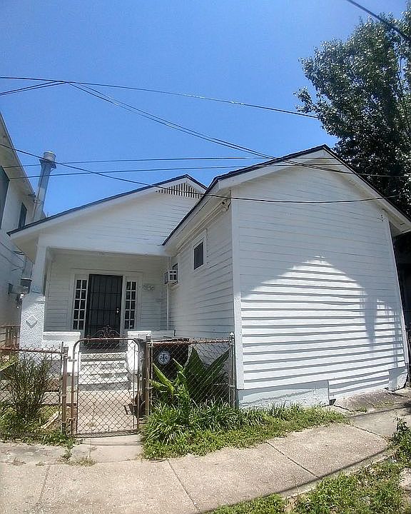 1st image of 1406 Teche St