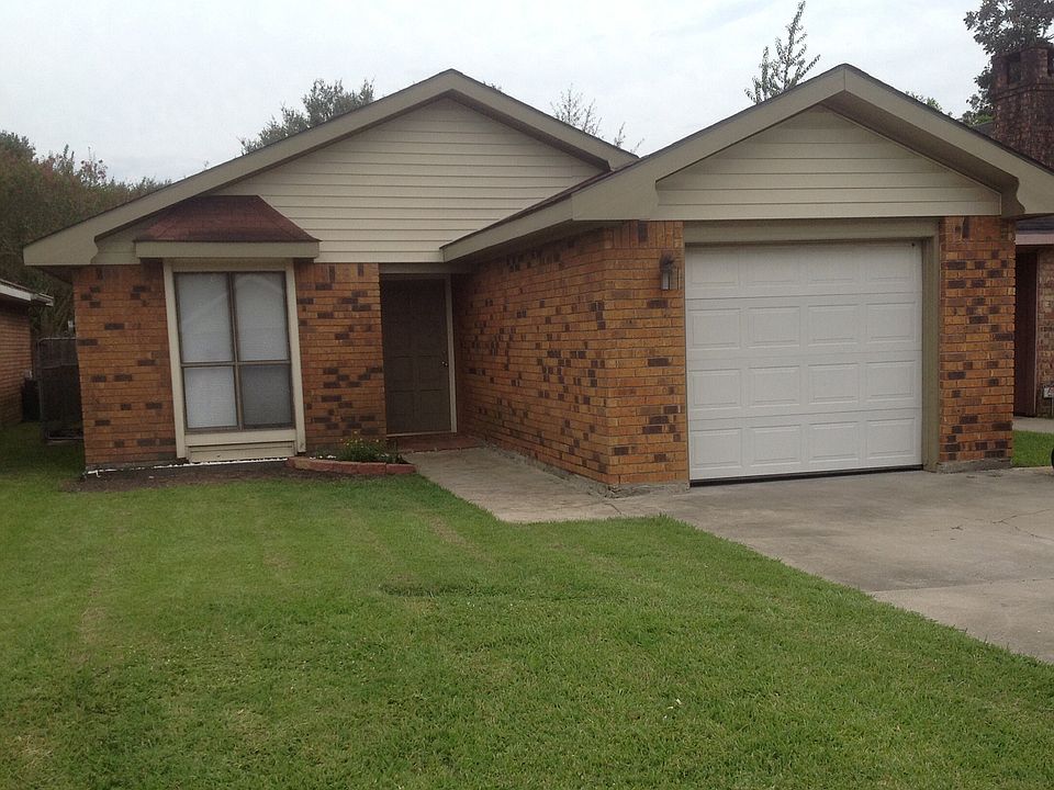 1st image of 211 Shekel Dr