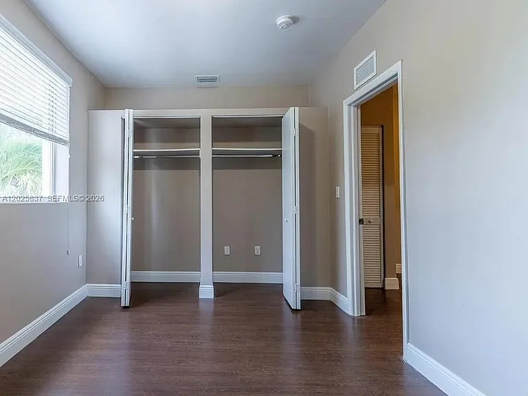 5416 NE 1st Ct #2 — Photo 6