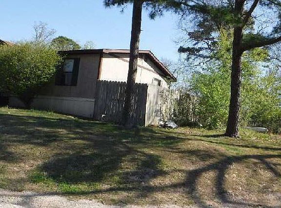 4th image of 8082 Olive Ln