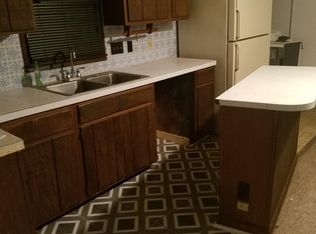 812 1/2 Kling St, Akron, OH 44311