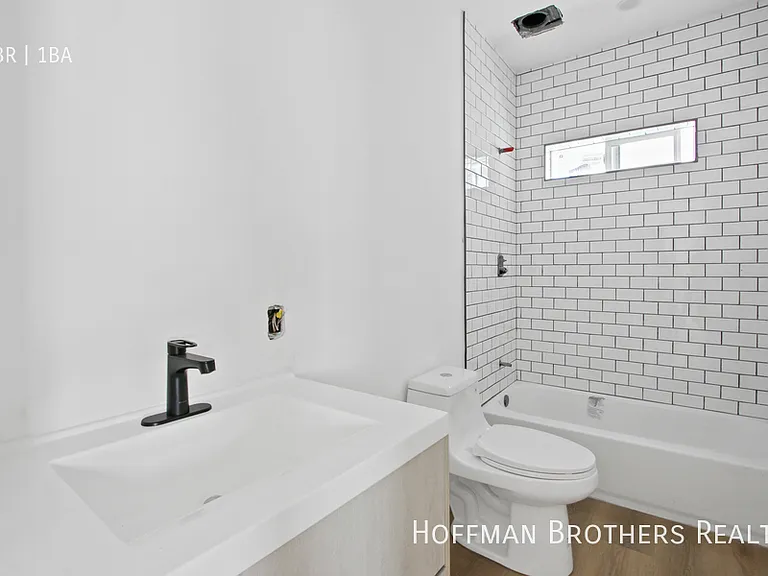 2694 James M Wood Blvd #7 — Photo 6