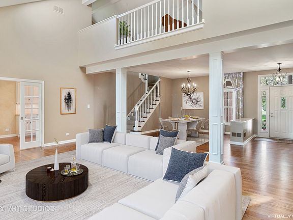5th image of 2537 E Chesapeake Pl
