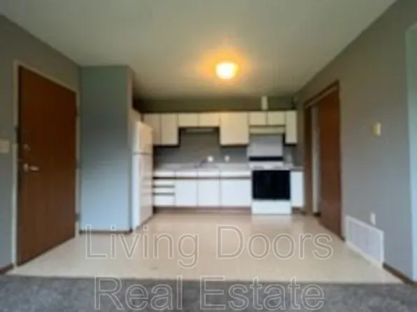 603 S Washington St, Bloomfield, NE