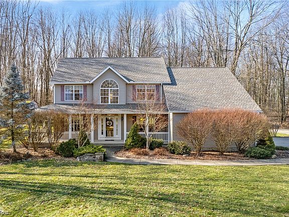 3rd image of 3625 Candace Ct