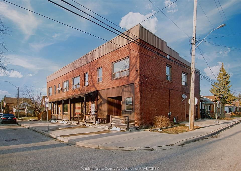 1st image of 790 Langlois Ave #2