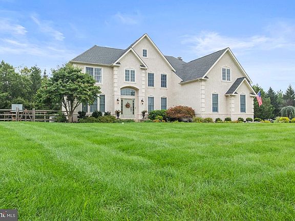 4th image of 1108 Kingsley Hall Dr