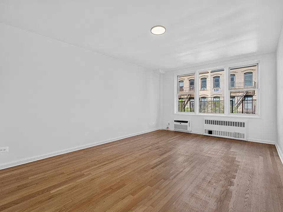 150 E 30th St #5D
