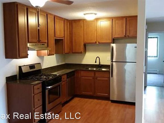 2nd image of 1207 Owens St N #101