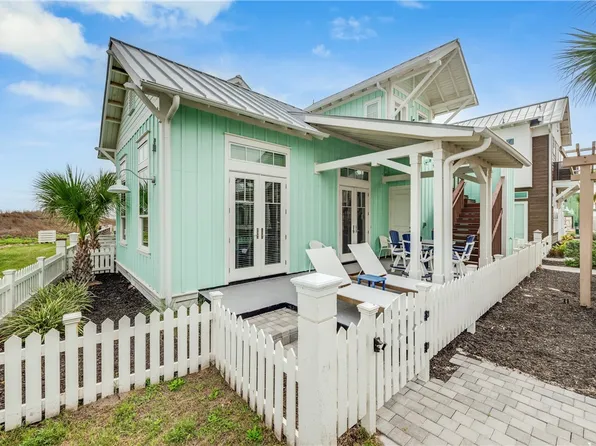 600 Center Sq N #17, Port Aransas, TX 78373