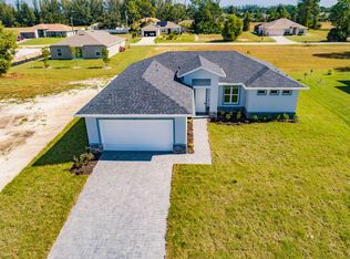 4243 NE 17th Ave, Cape Coral, FL 33909