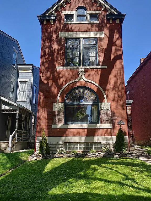 729 Park Ave photo 1