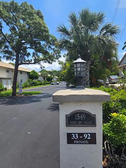 3 bed, 1073 sqft, $1,895 — Photo 2