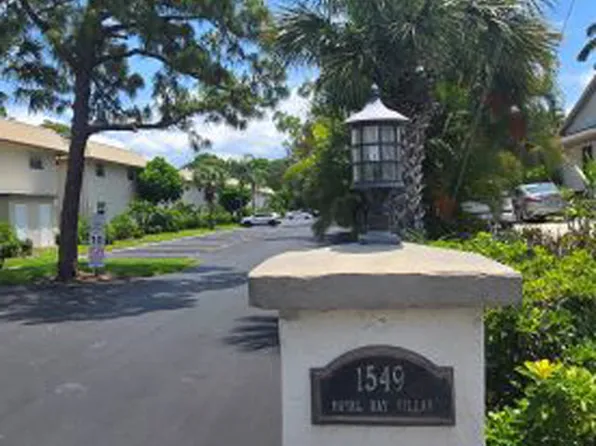 1549 Sandpiper St #36, Naples, FL 34112