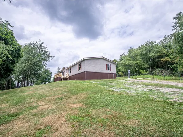 287 Hopwood Coolspring Rd, Hopwood, PA 15445