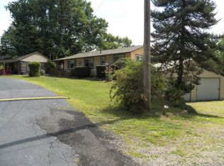 8439 Sylva Rd, Franklin, NC 28734