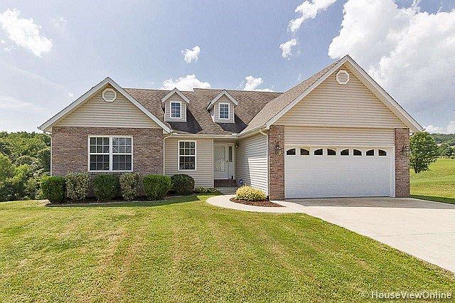 1st image of 668 Pleasant Lake Dr