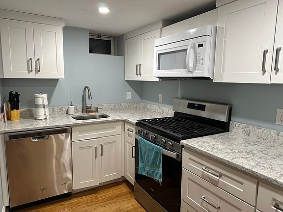 4th image of 20 State Park Rd #2