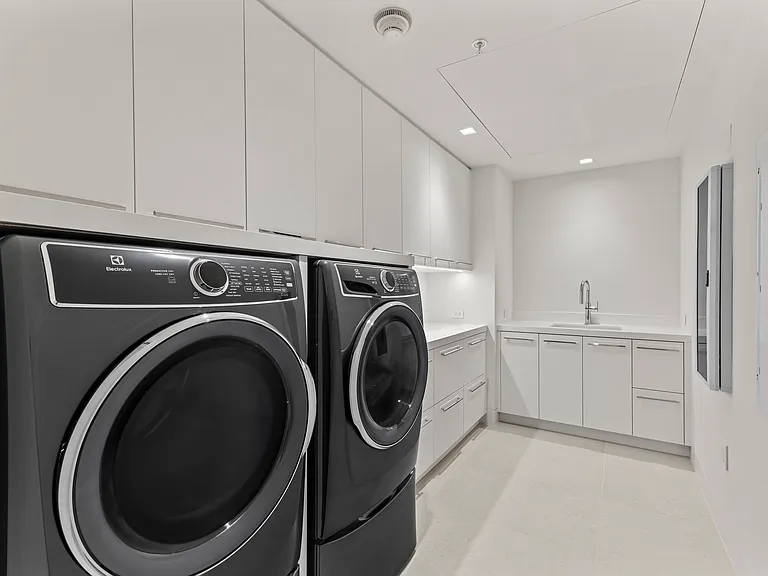 6587 N Palmeraie Blvd #2021C — Photo 32