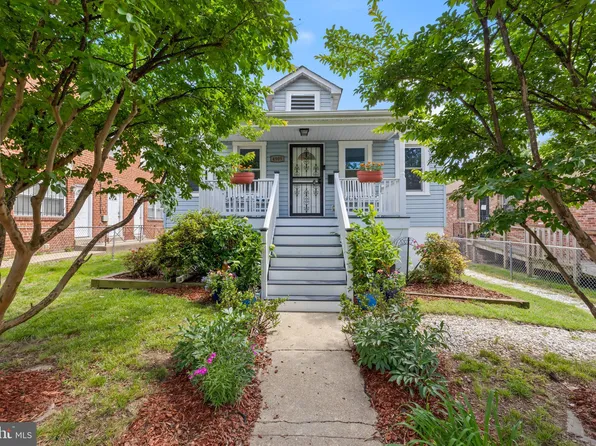 4909 Meade St NE, Washington, DC 20019