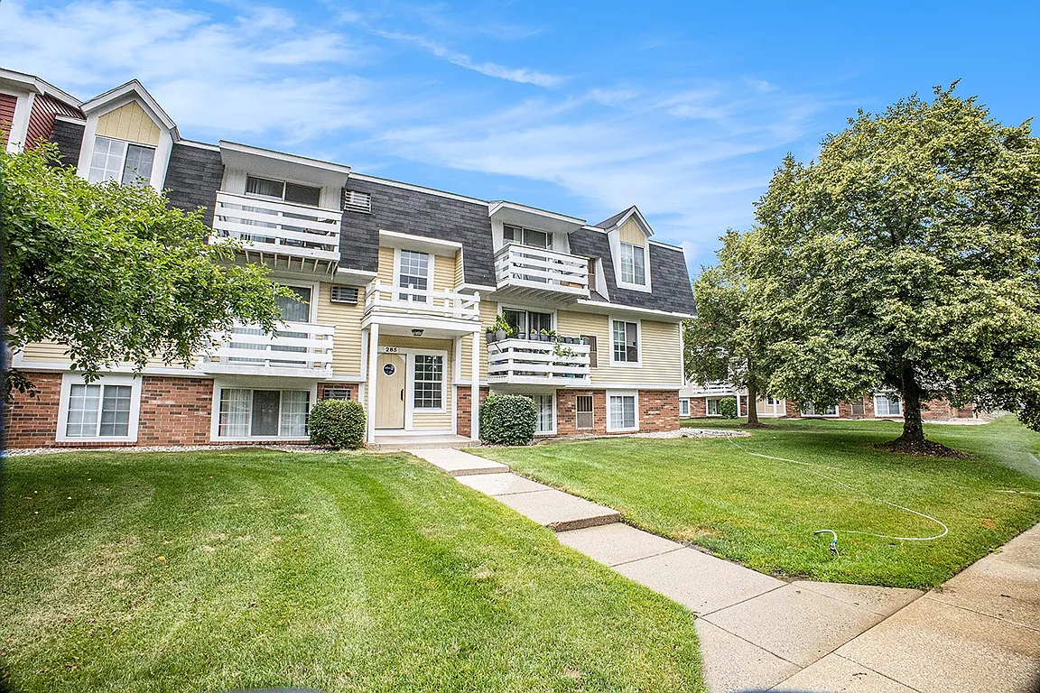 Apple Ridge Apartments — Photo 3