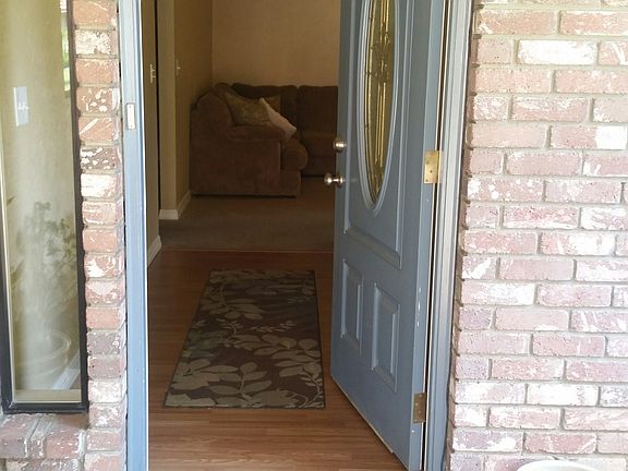 3rd image of 9276 N Boyd Ave