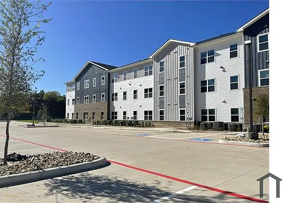 1 bed, 701 sqft, $799 — Photo 4