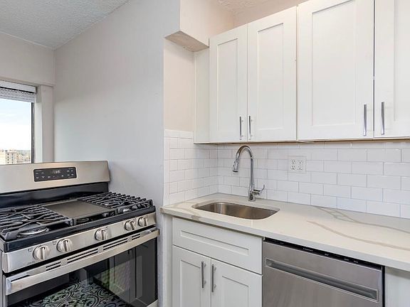 2nd image of 5438-106 Delmar Blvd