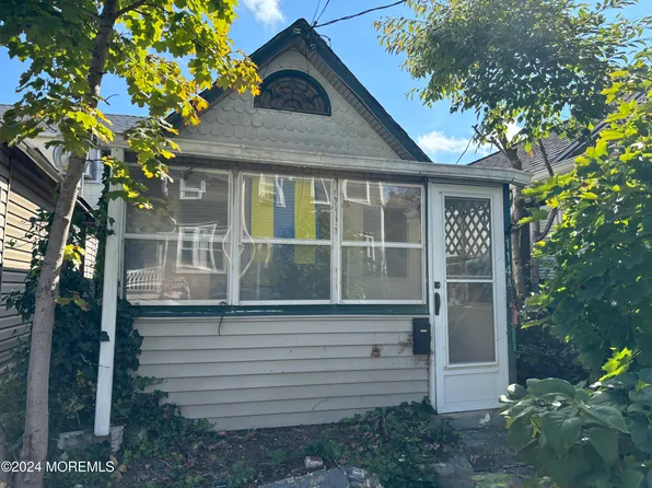 114 Delaware Avenue #1/2, Ocean Grove, NJ 07756