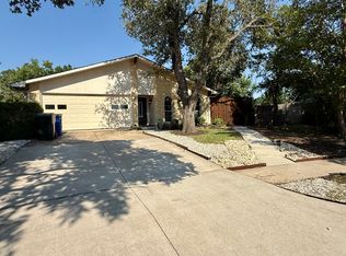 2011 Victoria Cv, Carrollton, TX 75007