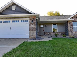 945 Chesapeake Junction Ln, O Fallon, IL 62269