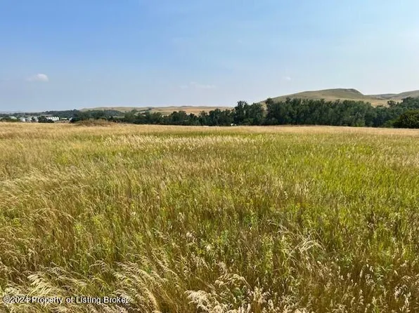 8th Ave, Gladstone, ND 58630