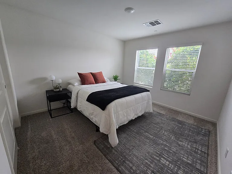 9722 Packwood Dr — Photo 1